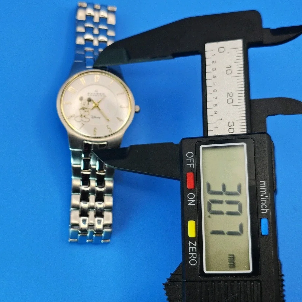 Vintage 2007 Skagen Denmark Disney Mickey Mouse 30mm Women's‎ Quartz Watch New